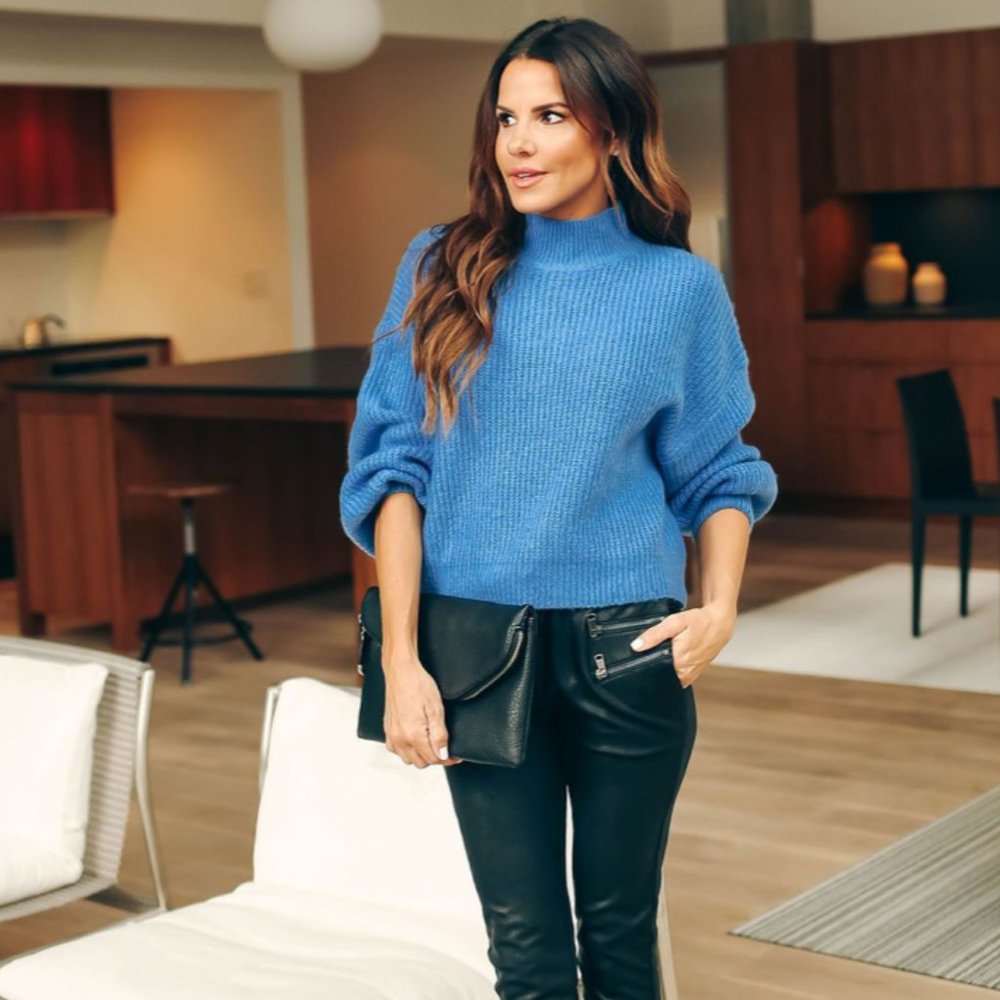 ANGELA Ribbed Mock Neck Sweater - Picture 5 of 8